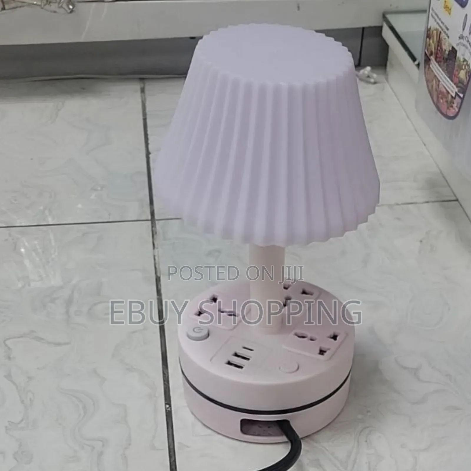 Minimalist All-in-one Desk Lamp For A Clutter-free Workspace