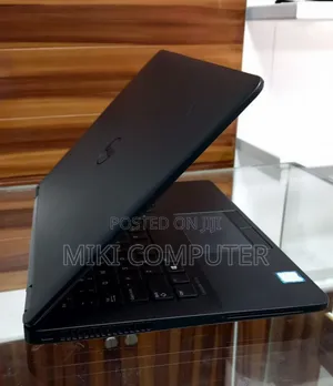 New Laptop Dell Latitude 5310 8GB Intel Core I5 SSD 256GB