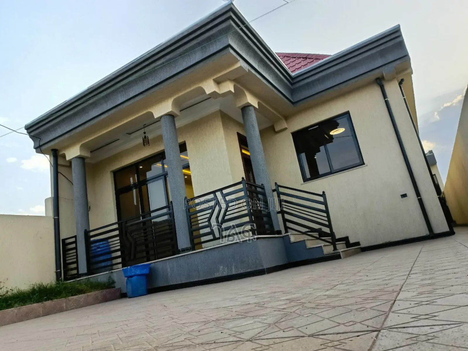 3bdrm Villa in የግል ቅንጡ ቪላ አያት አካባቢ, Bole for sale