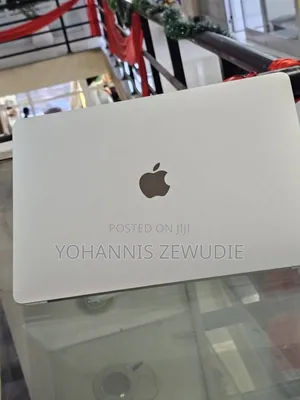 New Laptop Apple MacBook Air 2020 M1 8GB Apple M1 SSD 256GB