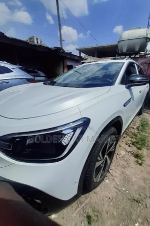 Photo - New Volkswagen ID.6 2024 White