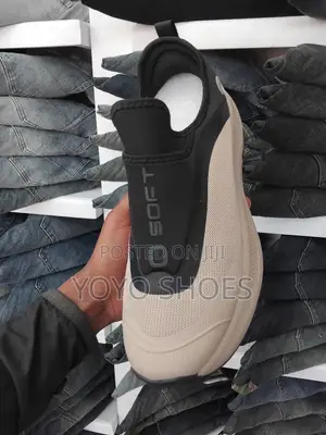 Skechers Sport Fashion Shoes
