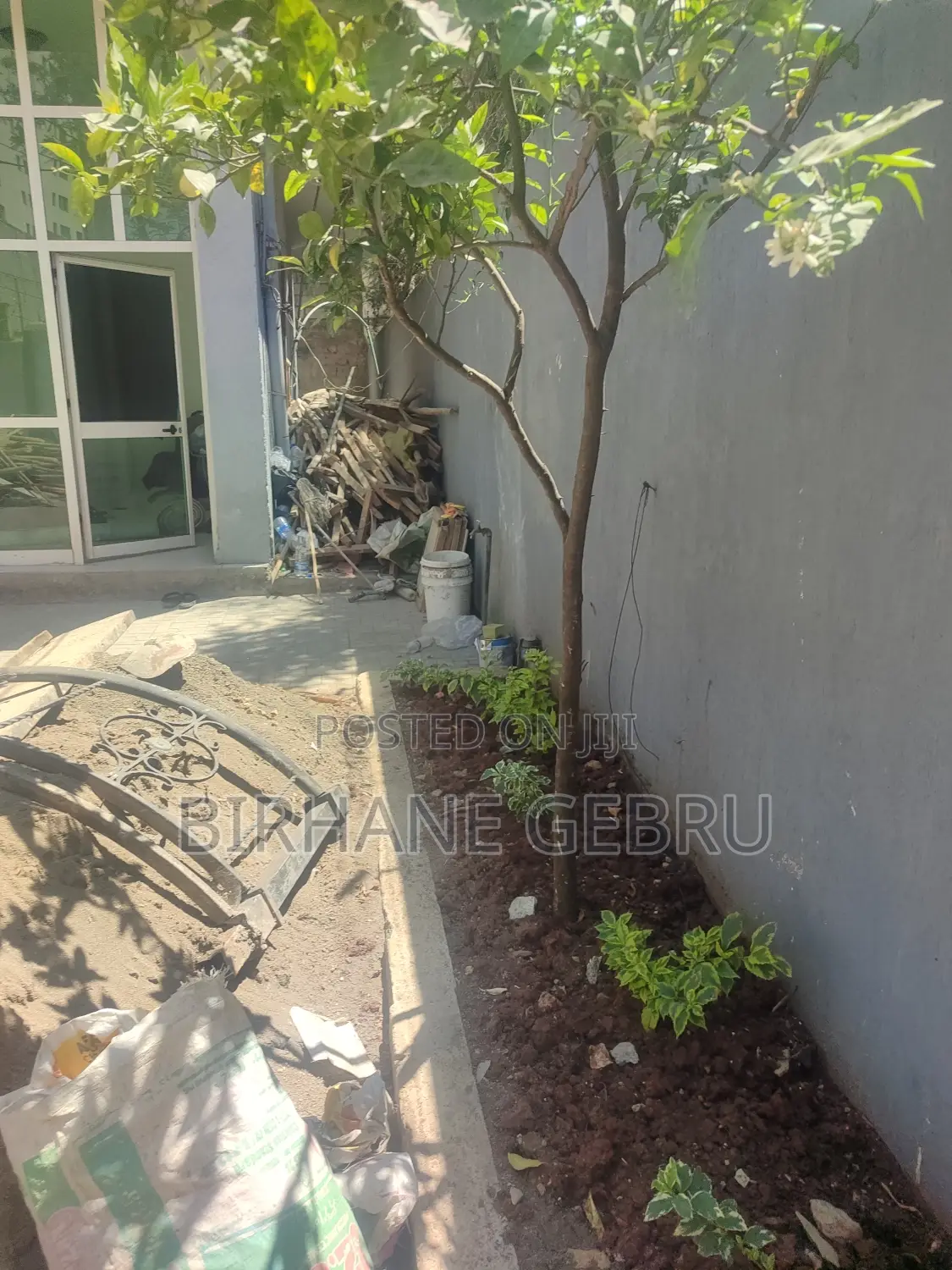 G+2 House for Living and Office Rent