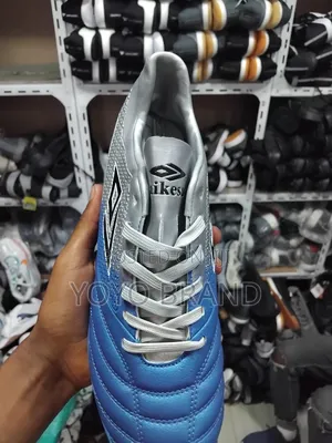 Ankisa Futasl Foot Ball Shoes