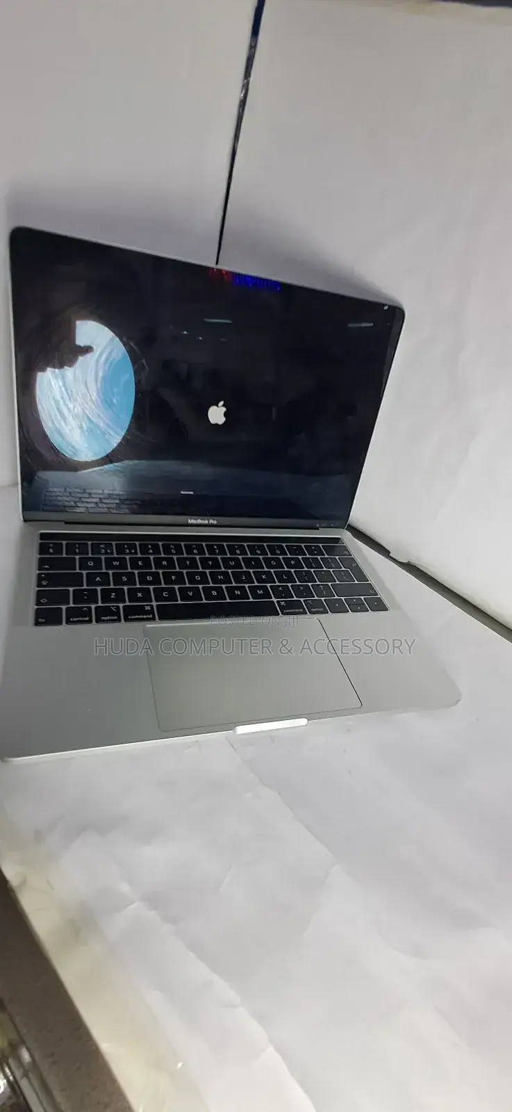 New Laptop Apple MacBook Pro 2017 256GB Intel Core I5 SSD 256GB