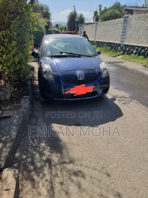 Photo - Toyota Yaris 2010