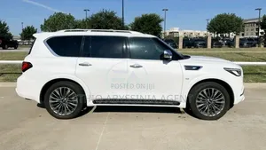 Nissan Infinity for Rent