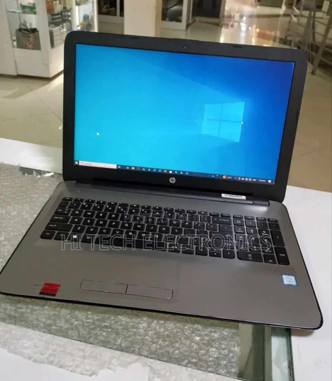 New Laptop HP Stream Notebook 8GB Intel Core I5 HDD 1T