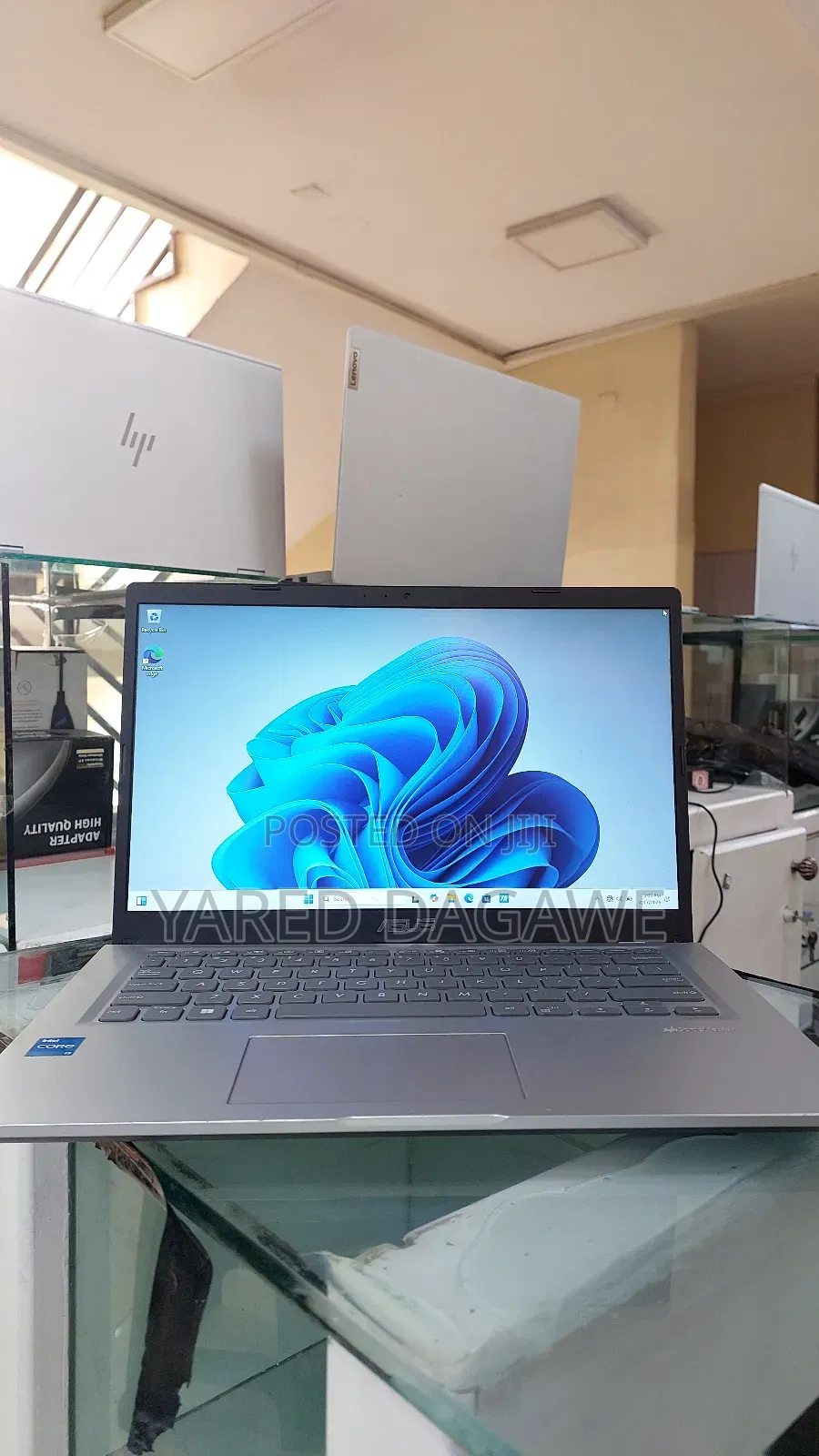 New Laptop Asus VivoBook 15 X505BA 8GB Intel Core I3 SSD 256GB