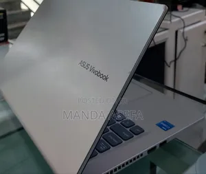 New Laptop Asus VivoBook 15 X505BA 8GB Intel Core I3 SSD 256GB