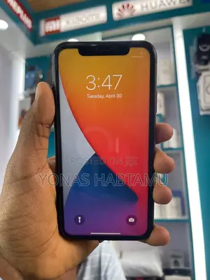 New Apple iPhone 11 64 GB Black