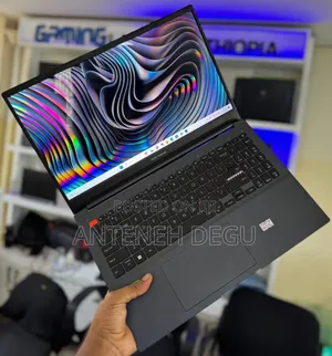 New Laptop Asus VivoBook 15 X505BA 16GB Intel Core I9 SSD 512GB