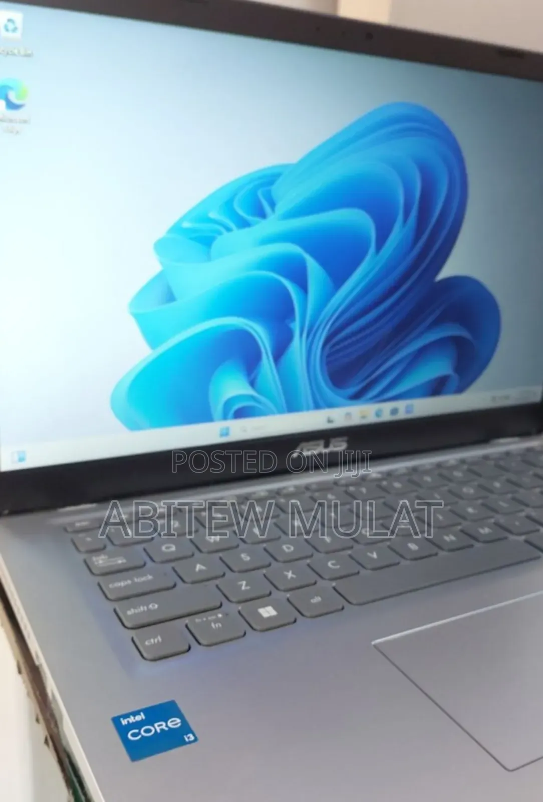 New Laptop Asus VivoBook V551LA 8GB Intel Core I3 SSD 256GB