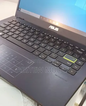 New Laptop Asus Vivobook E200HA 4GB Intel Celeron SSD 128GB