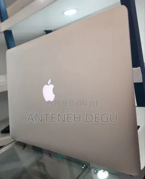 Photo - New Laptop Apple MacBook Pro 2015 16GB Intel Core I7 SSD 1T