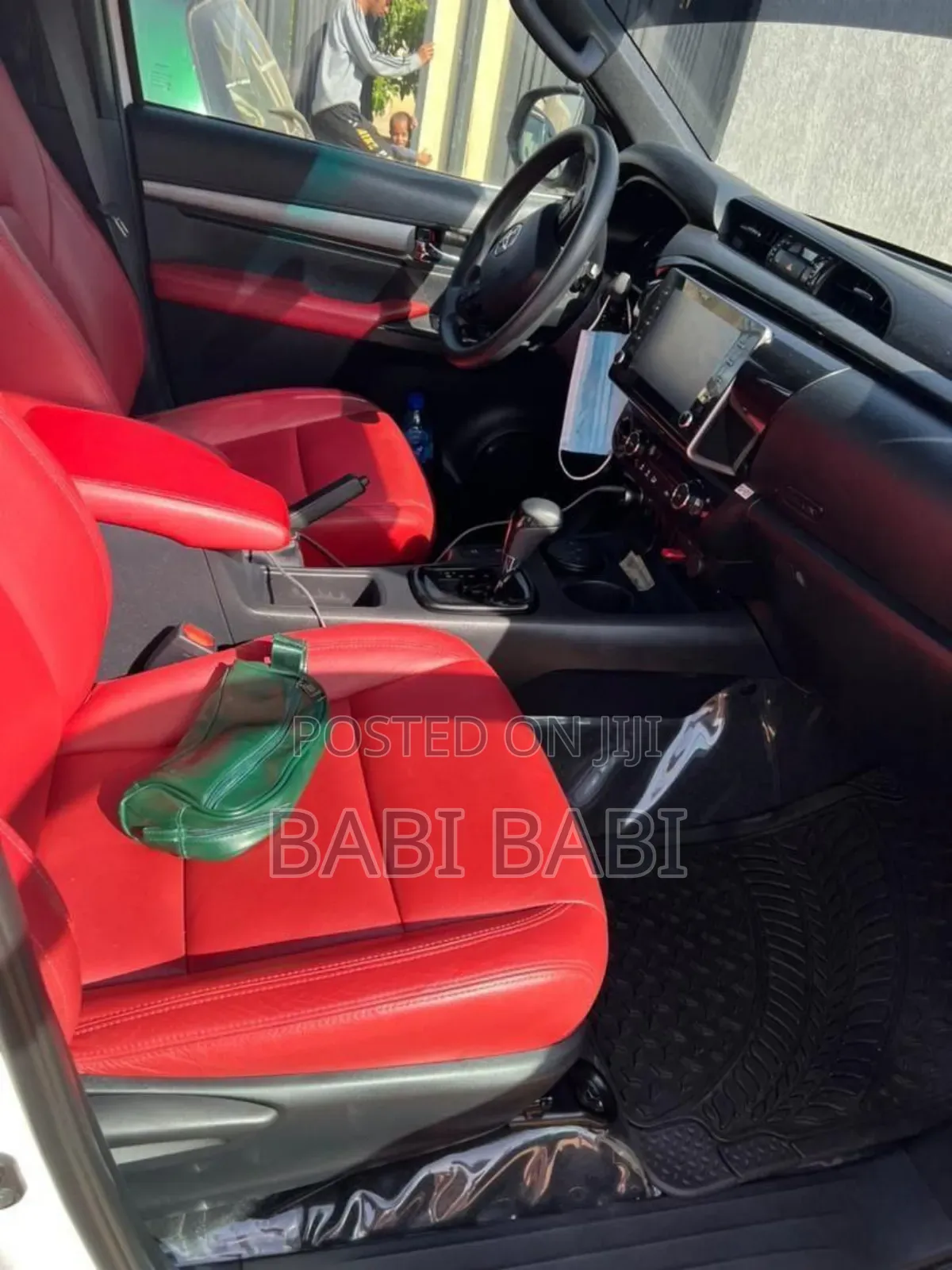 Toyota Hilux 2021 White