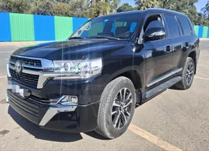 Toyota Land Cruiser 2010 Black