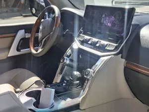 Toyota Land Cruiser 2010 Black