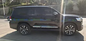Toyota Land Cruiser 2010 Black