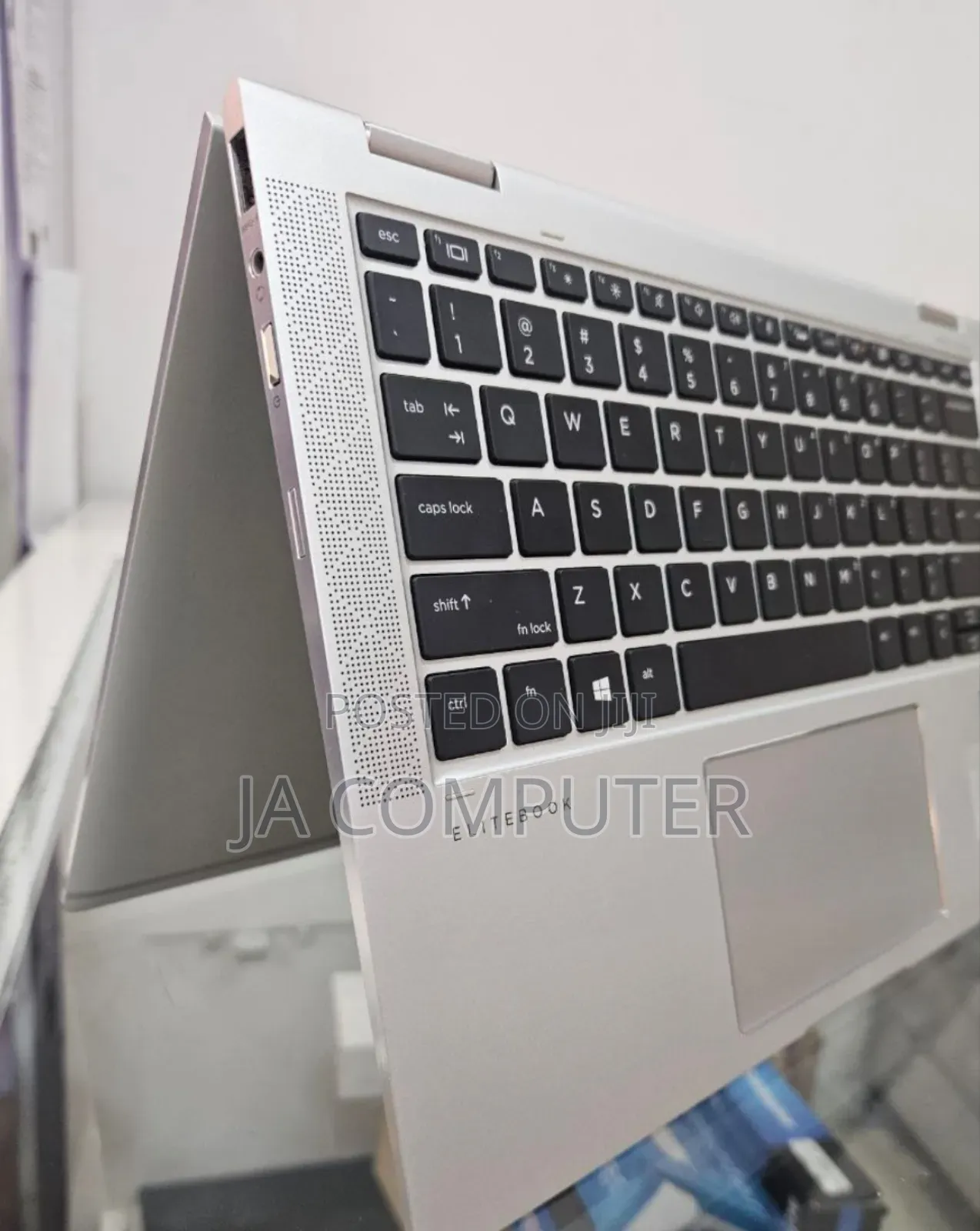 New Laptop HP EliteBook 1030 16GB Intel Core I7 SSD 512GB