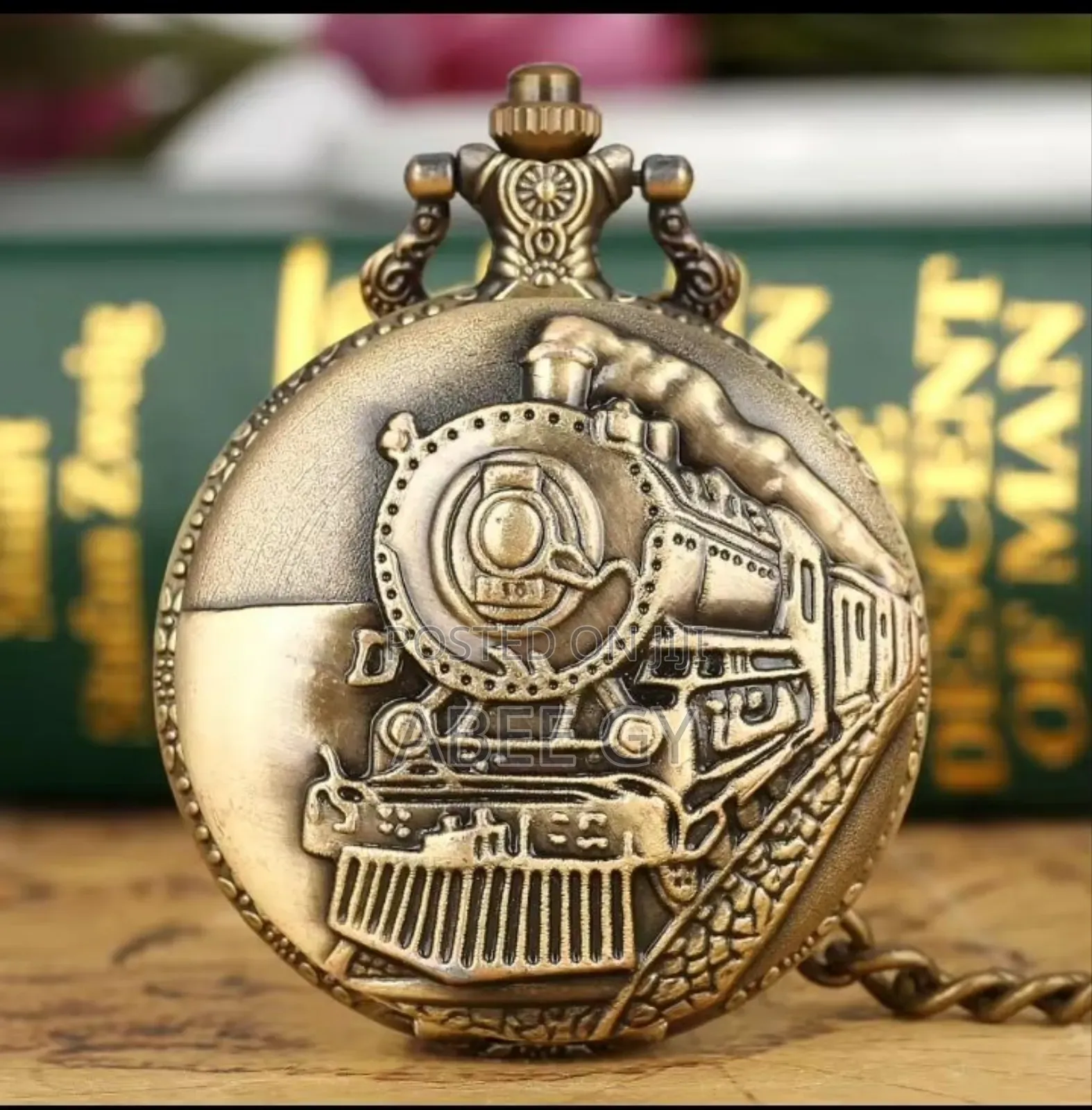 Vintage Fashion Bronze Old School Quartz Watches With Chain