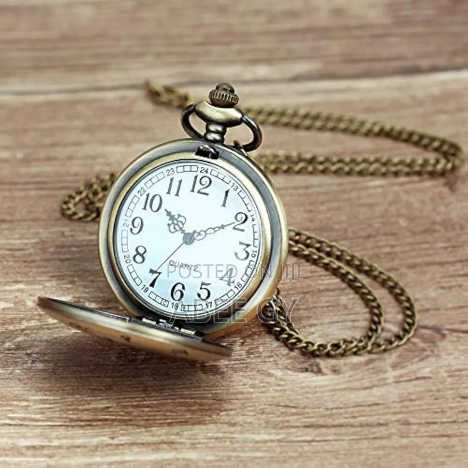 Vintage Fashion Bronze Old School Quartz Watches With Chain