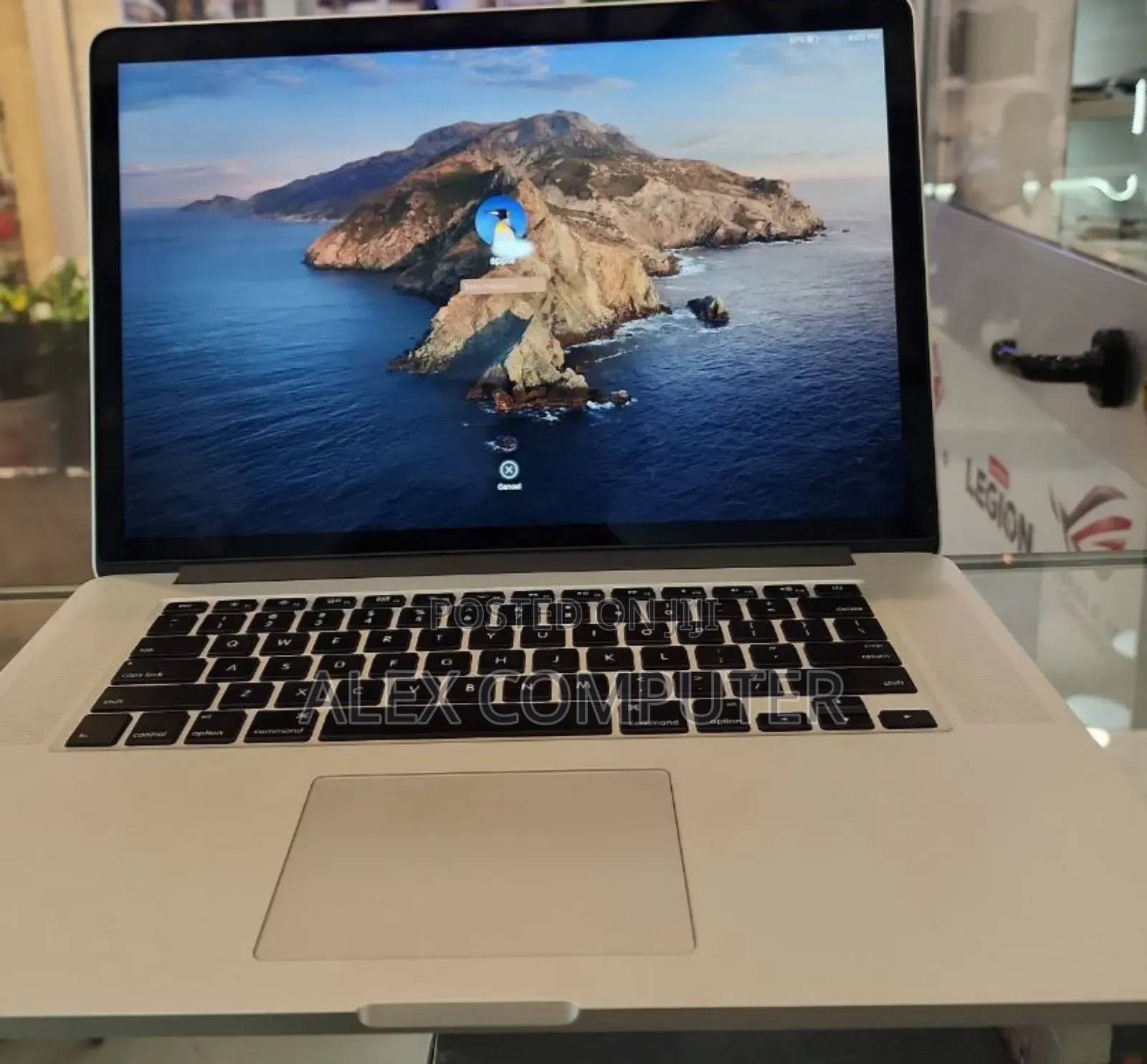 New Laptop Apple MacBook Pro 2015 16GB Intel Core I7 SSD 1T