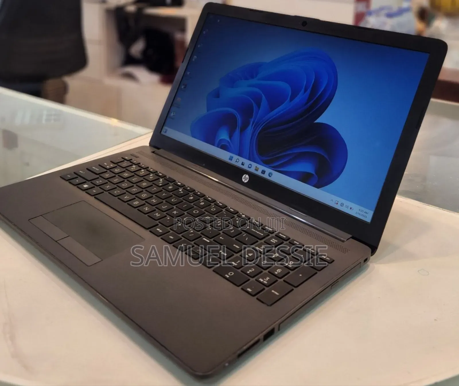 New Laptop HP Stream Notebook 8GB Intel Core I7 HDD 1T