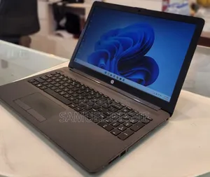 New Laptop HP Stream Notebook 8GB Intel Core I7 HDD 1T