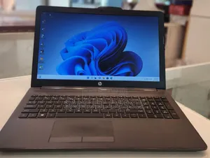New Laptop HP Stream Notebook 8GB Intel Core I7 HDD 1T