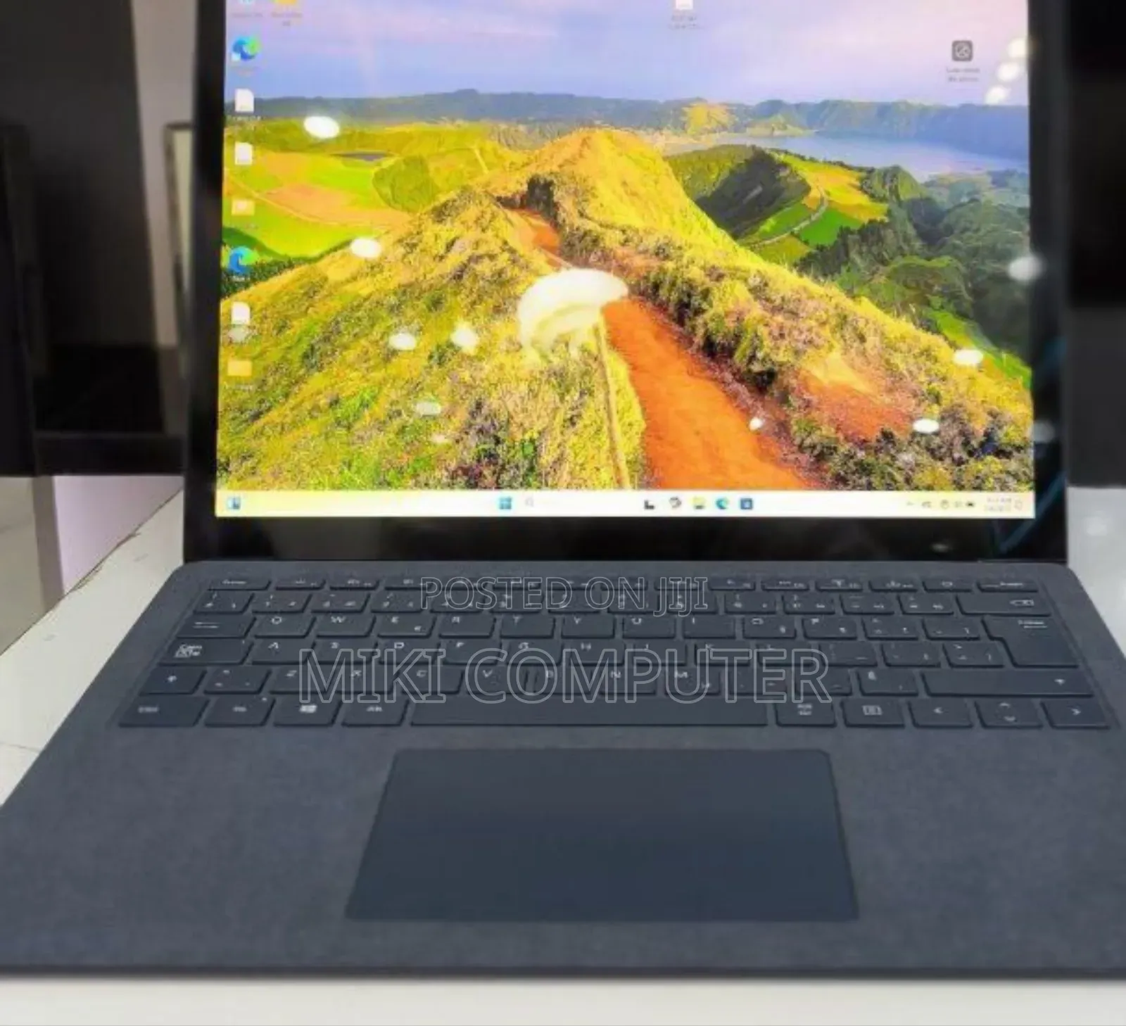 New Laptop Microsoft Surface 16GB Intel Core I7 SSD 512GB