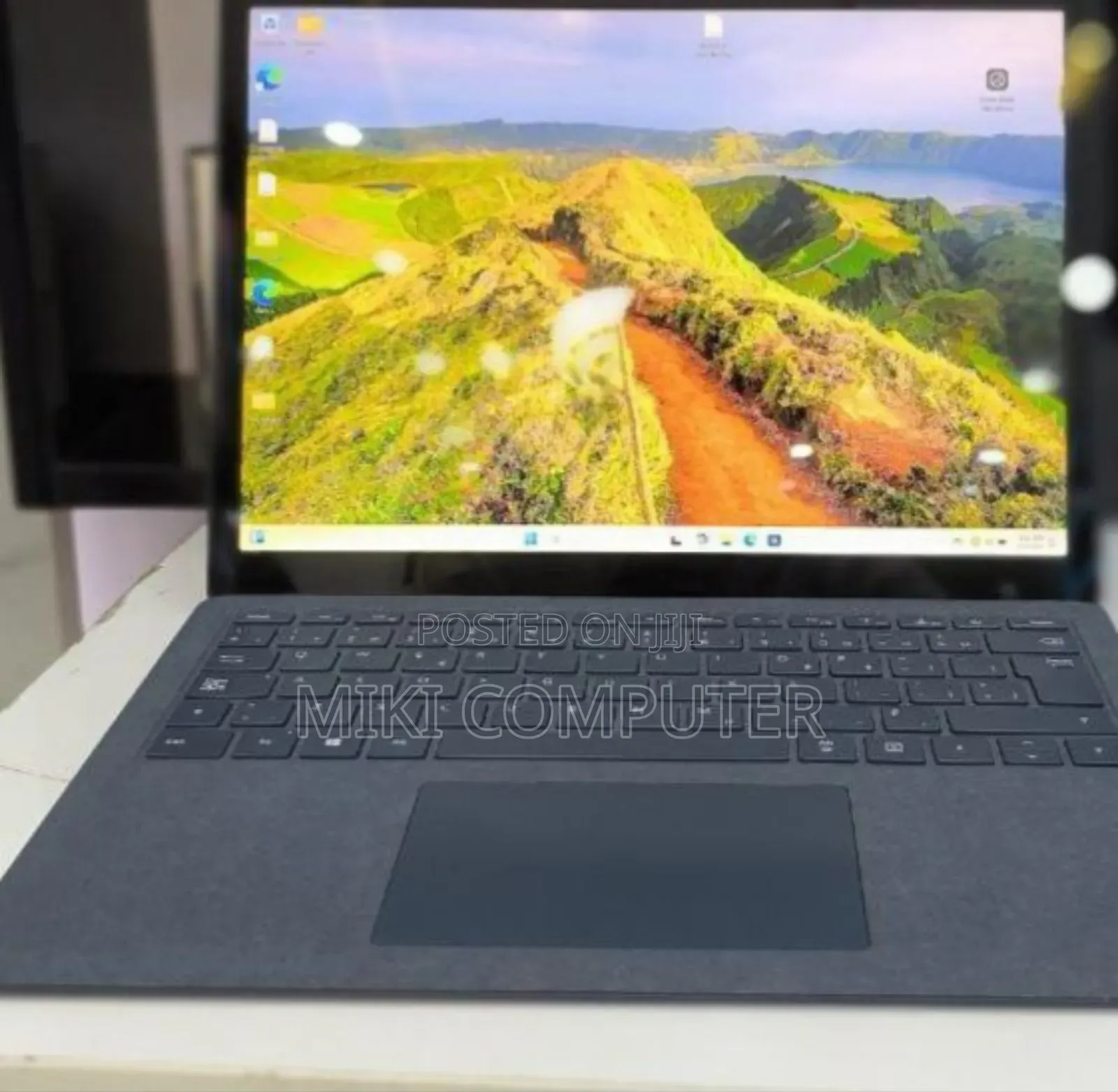 New Laptop Microsoft Surface 16GB Intel Core I7 SSD 512GB