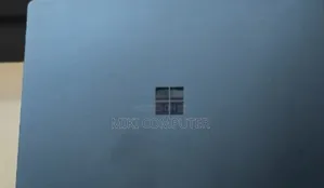 New Laptop Microsoft Surface 16GB Intel Core I7 SSD 512GB