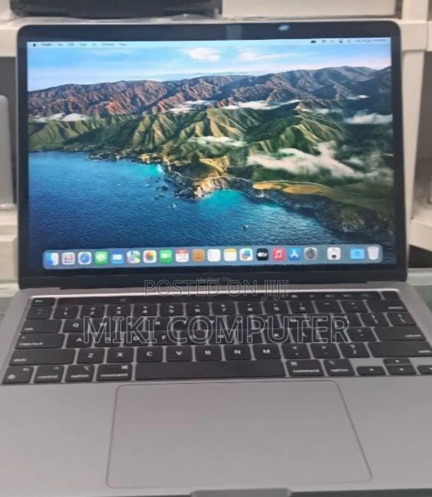 New Laptop Apple MacBook Pro M1 8GB Intel SSD 256GB