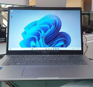 Photo - New Laptop Asus VivoBook 15 X505BA 4GB Intel Core I3 SSD 128GB