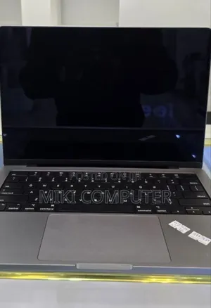 New Laptop Apple MacBook Pro 2023 M2 32GB Intel SSD 2T