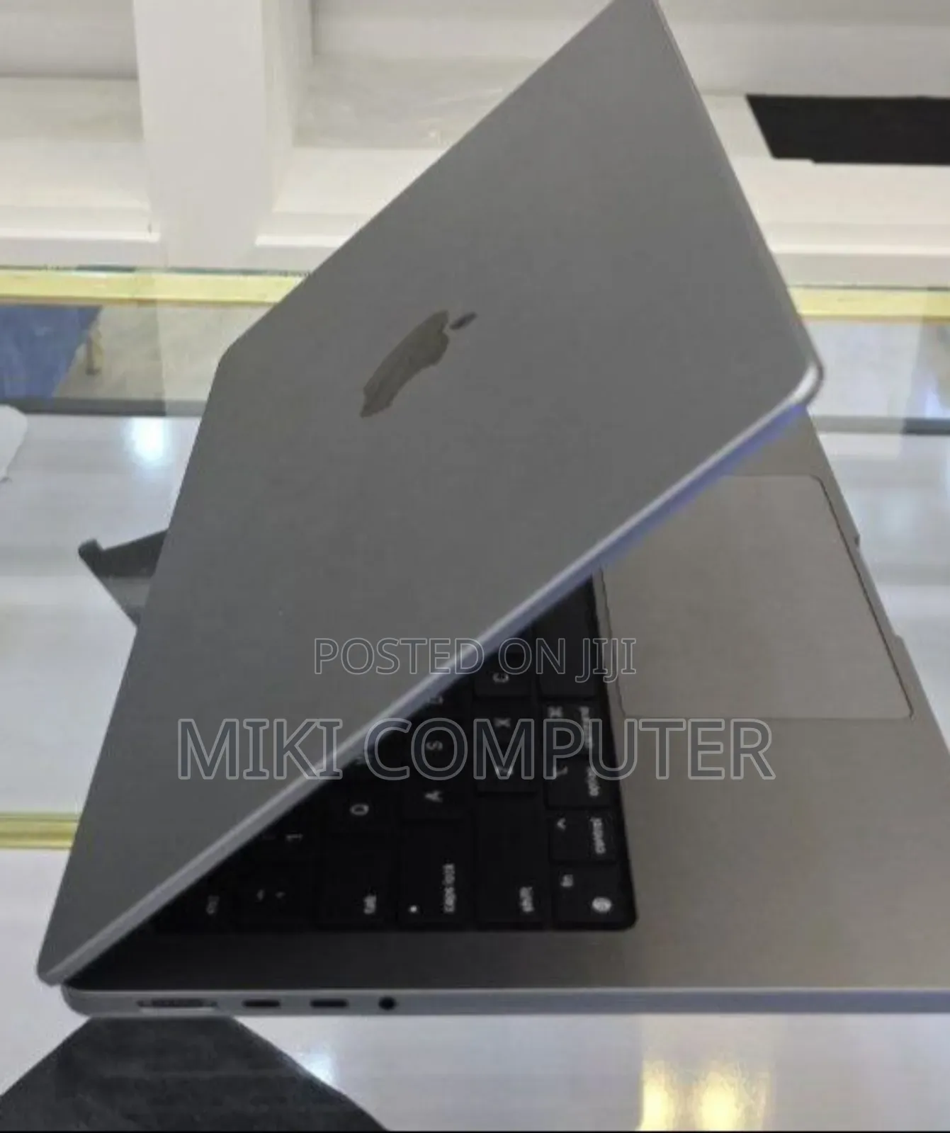 New Laptop Apple MacBook Pro 2023 M2 32GB Intel SSD 2T