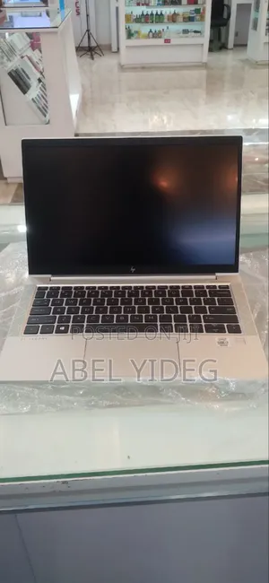 Photo - New Laptop HP EliteBook 830 16GB Intel Core I7 SSD 512GB