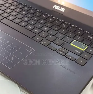 Photo - New Laptop Asus VivoBook 15 X505BA 4GB Intel Pentium SSD 128GB