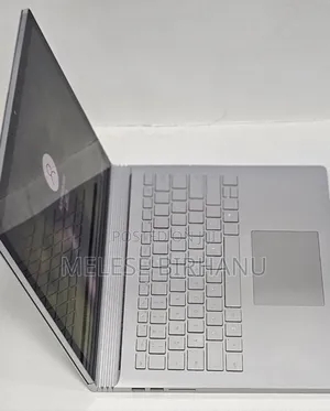 New Laptop Microsoft Surface Book 2 16GB Intel Core I7 SSD 256GB