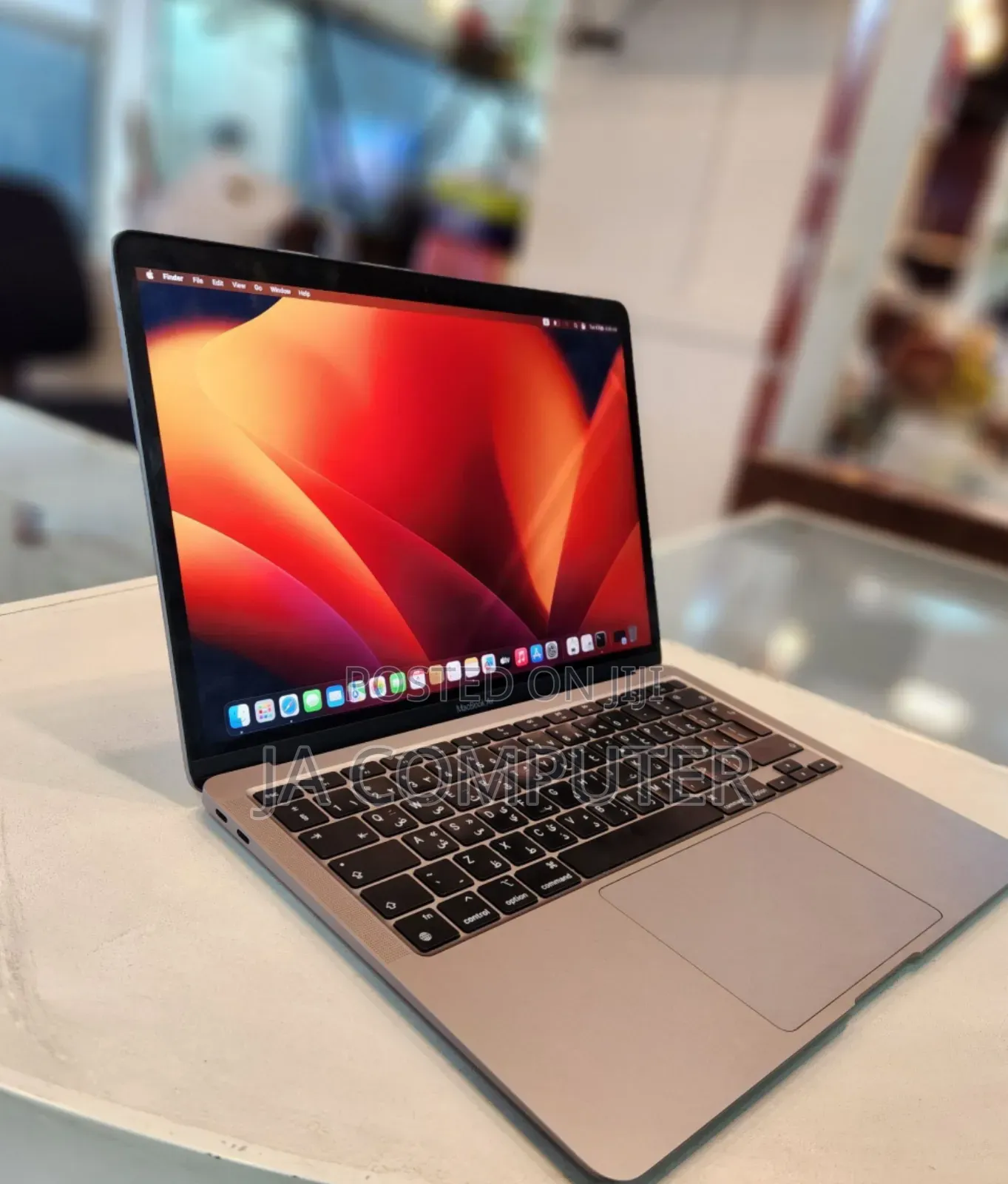 New Laptop Apple MacBook Air 2020 M1 8GB Apple M1 SSD 256GB