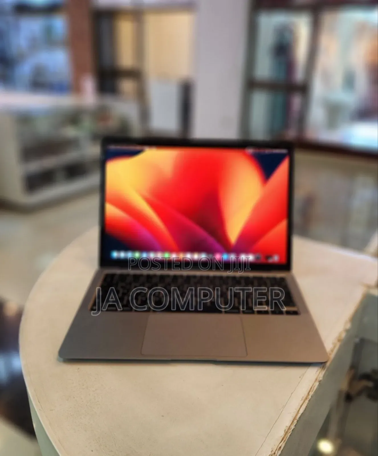 New Laptop Apple MacBook Air 2020 M1 8GB Apple M1 SSD 256GB