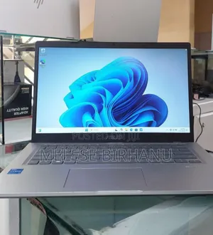 New Laptop Asus Vivobook F200CA 8GB Intel Core I3 SSD 256GB