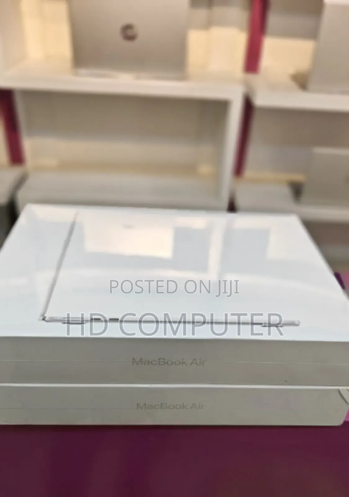 New Laptop Apple MacBook Air 2022 M2 8GB Apple M2 SSD 256GB