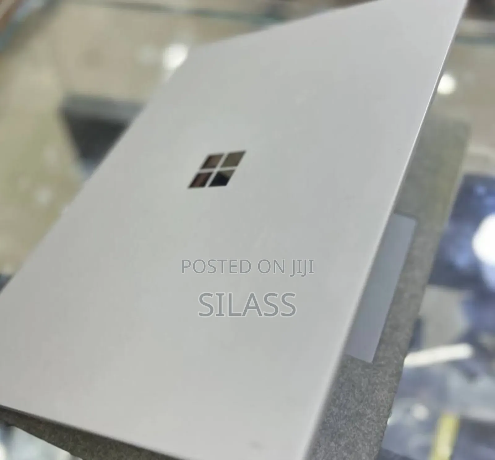 New Laptop Microsoft Surface 8GB Intel Core I5 SSD 256GB