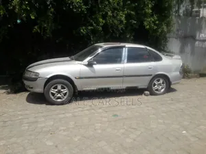 Photo - Opel Vectra 1998 Silver