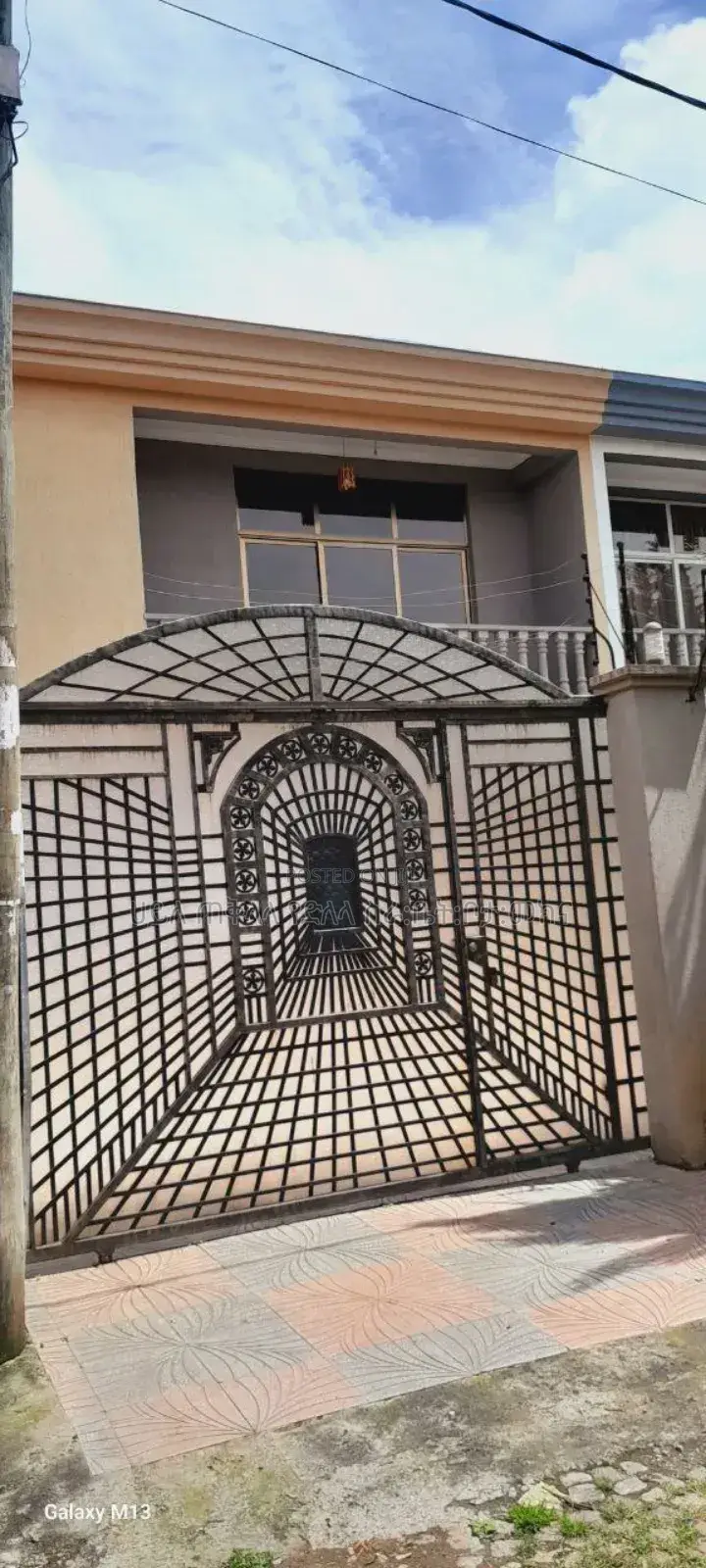 Furnished 6bdrm Townhouse/Terrace in Ayat Area, Yeka for sale