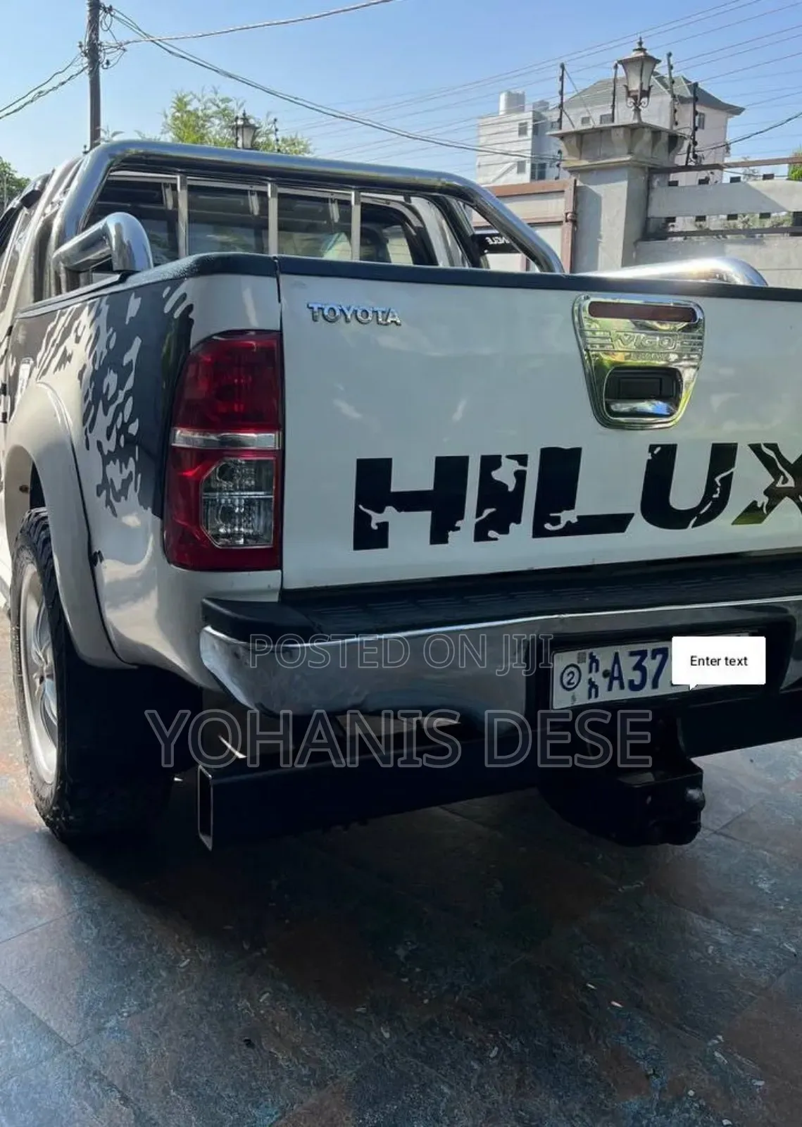 Toyota Hilux 2011 White