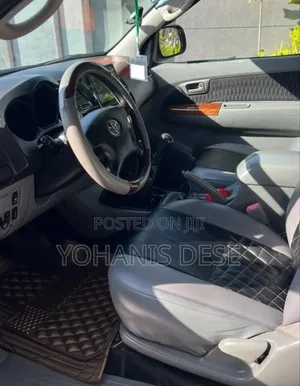 Toyota Corolla 2022 Silver