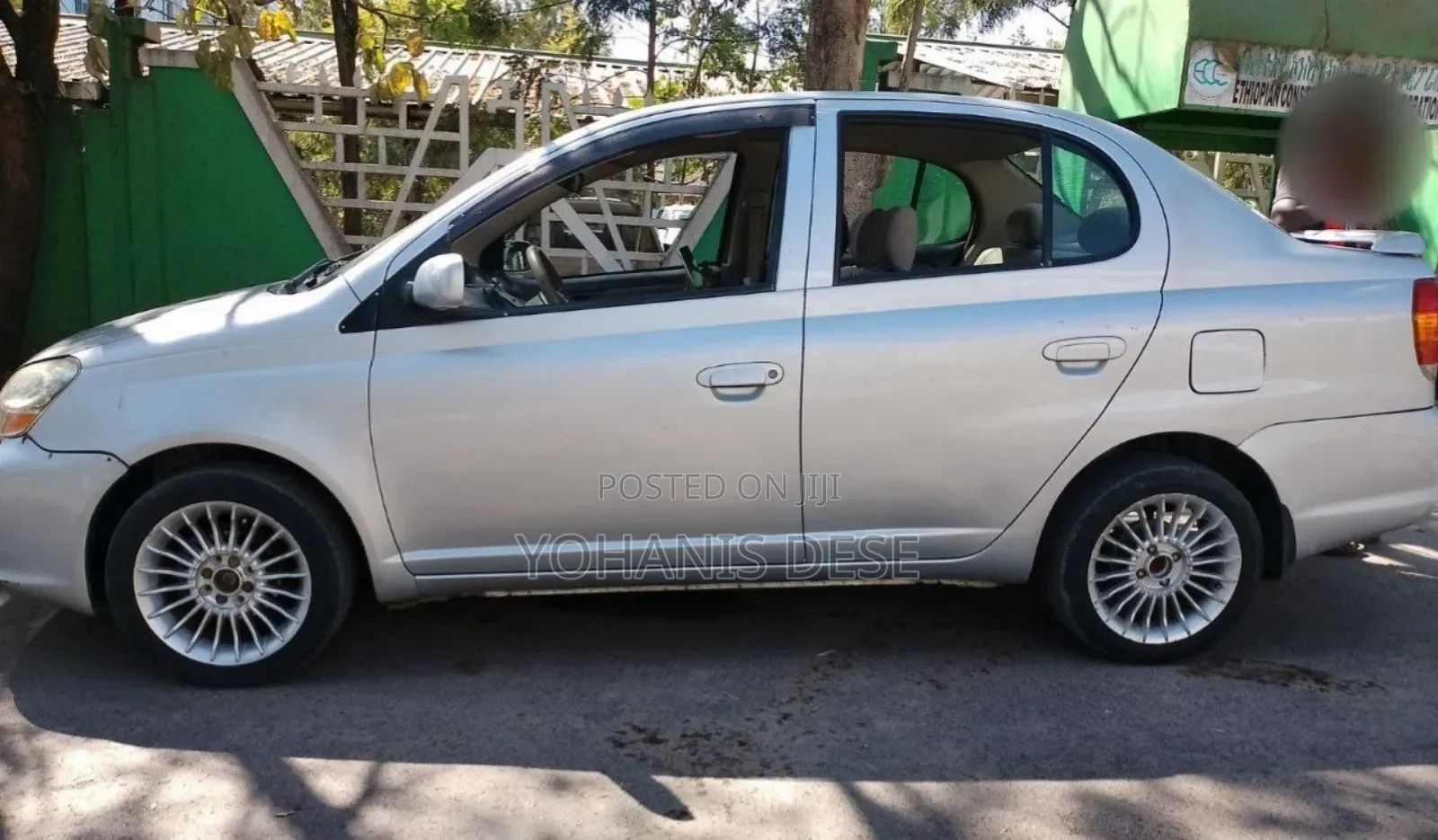 Toyota Platz 2004 Silver
